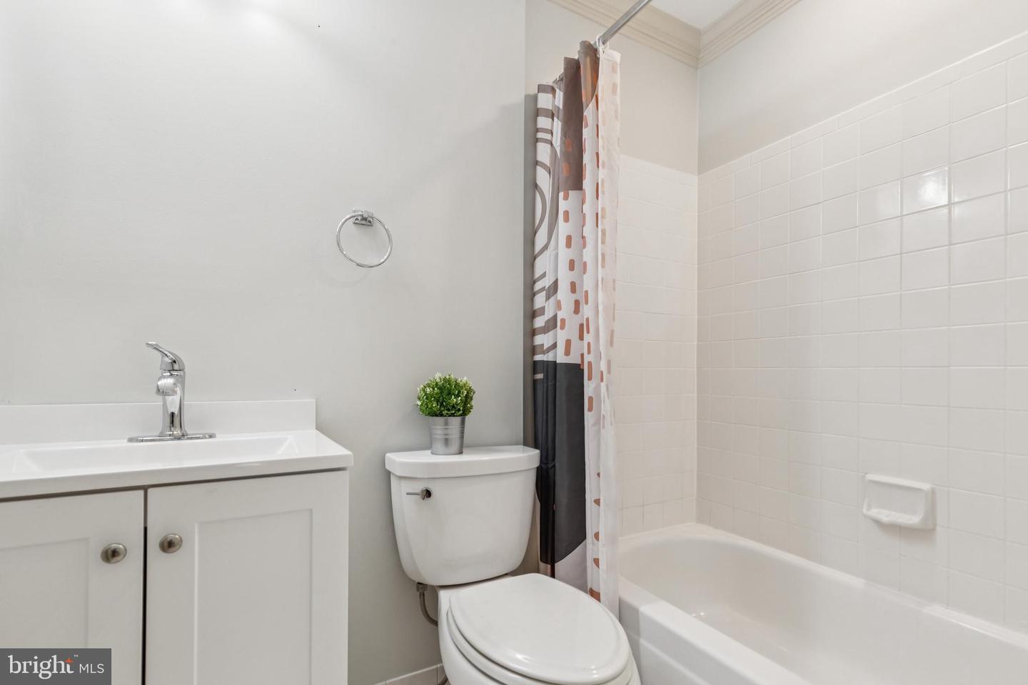 7320 WESTMORE DR, SPRINGFIELD, Virginia 22150, 3 Bedrooms Bedrooms, ,2 BathroomsBathrooms,Residential,For sale,7320 WESTMORE DR,VAFX2245974 MLS # VAFX2245974