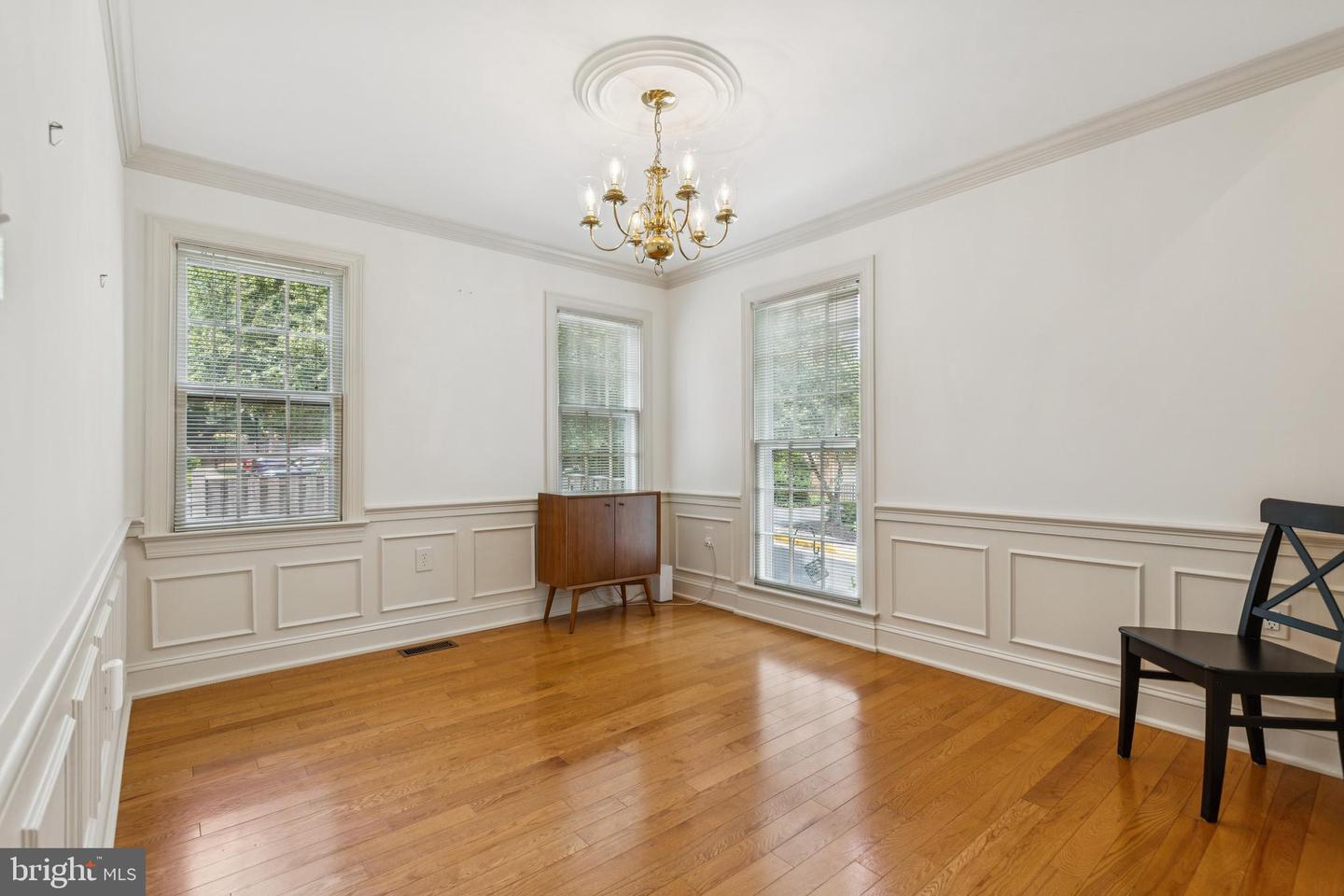 7320 WESTMORE DR, SPRINGFIELD, Virginia 22150, 3 Bedrooms Bedrooms, ,2 BathroomsBathrooms,Residential,For sale,7320 WESTMORE DR,VAFX2245974 MLS # VAFX2245974