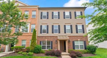 6274 ASTER HAVEN CIR, HAYMARKET, Virginia 20169, 2 Bedrooms Bedrooms, ,3 BathroomsBathrooms,Residential,For sale,6274 ASTER HAVEN CIR,VAPW2096454 MLS # VAPW2096454