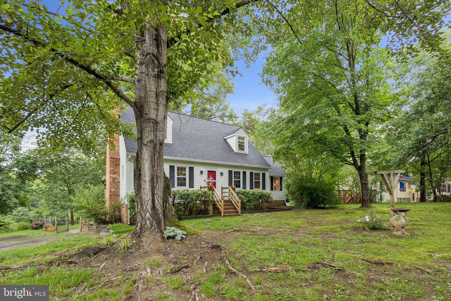 8138 LAMBS CREEK CHURCH RD, KING GEORGE, Virginia 22485, 4 Bedrooms Bedrooms, ,3 BathroomsBathrooms,Residential,For sale,8138 LAMBS CREEK CHURCH RD,VAKG2006554 MLS # VAKG2006554