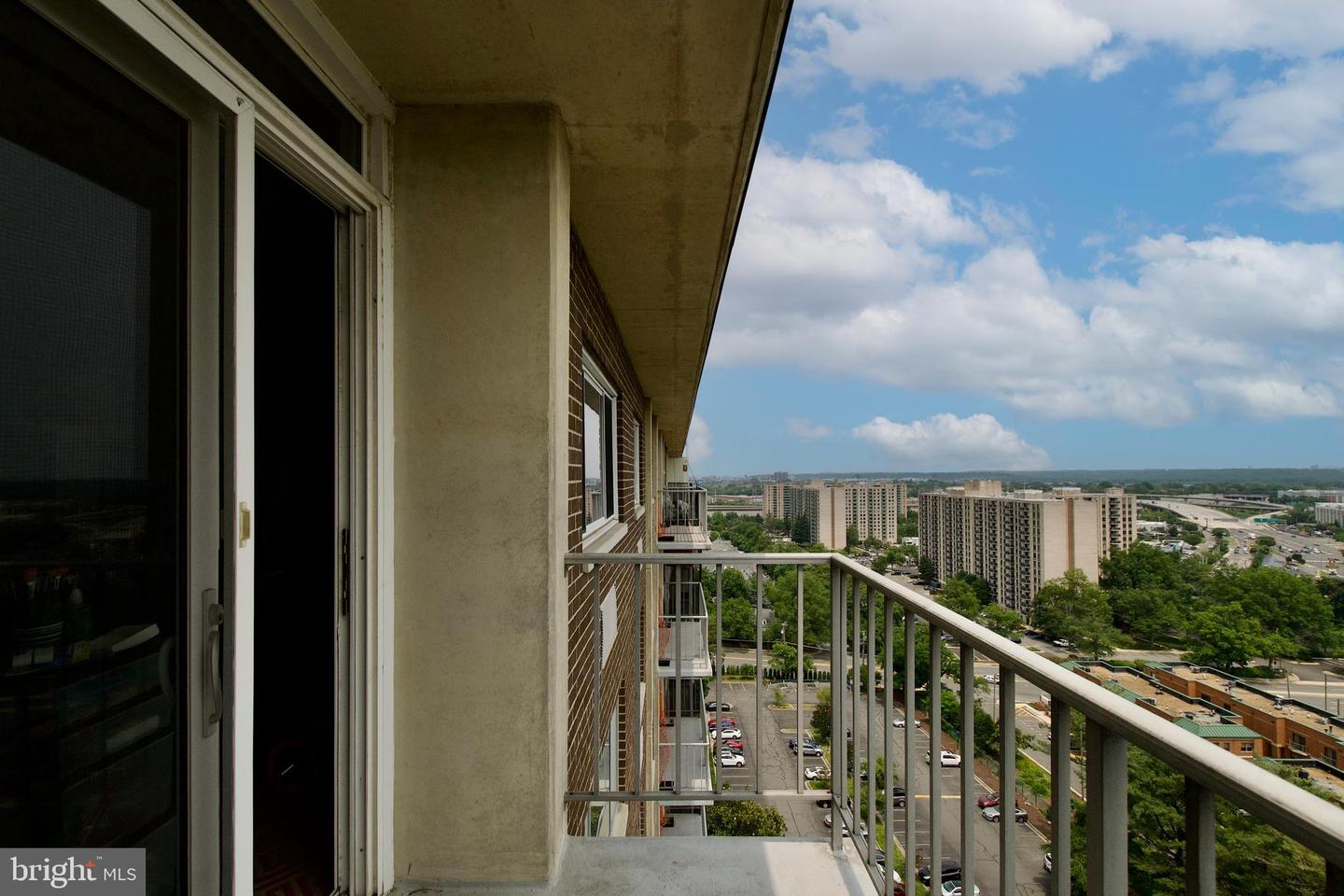 2059 HUNTINGTON AVE #1603, ALEXANDRIA, Virginia 22303, 1 Bedroom Bedrooms, ,1 BathroomBathrooms,Residential,For sale,2059 HUNTINGTON AVE #1603,VAFX2246078 MLS # VAFX2246078