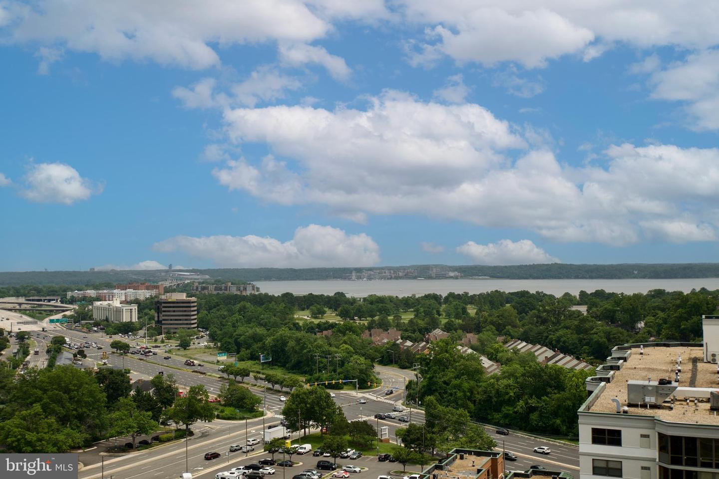 2059 HUNTINGTON AVE #1603, ALEXANDRIA, Virginia 22303, 1 Bedroom Bedrooms, ,1 BathroomBathrooms,Residential,For sale,2059 HUNTINGTON AVE #1603,VAFX2246078 MLS # VAFX2246078