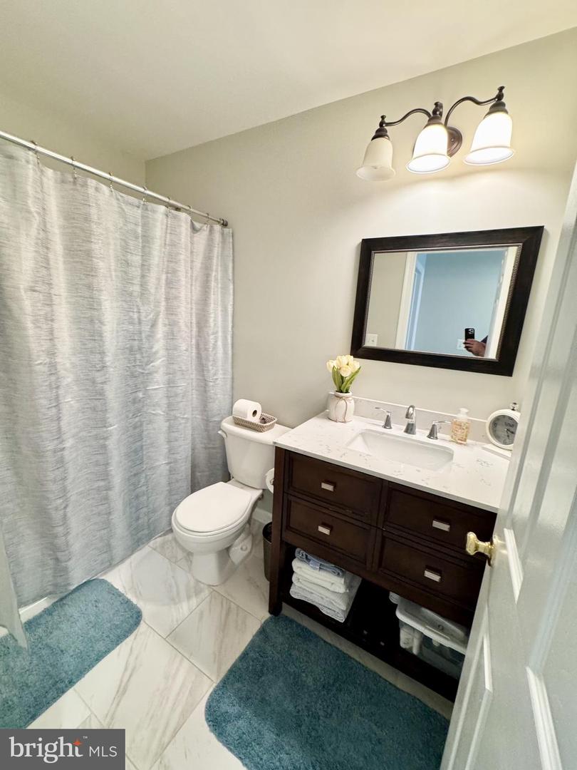 43048 ZANDER TER, ASHBURN, Virginia 20147, 3 Bedrooms Bedrooms, ,2 BathroomsBathrooms,Residential,For sale,43048 ZANDER TER,VALO2098978 MLS # VALO2098978