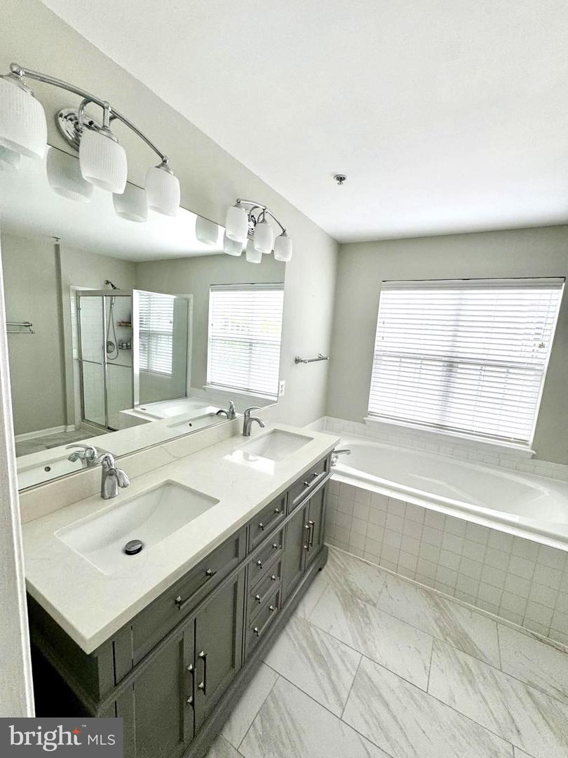 43048 ZANDER TER, ASHBURN, Virginia 20147, 3 Bedrooms Bedrooms, ,2 BathroomsBathrooms,Residential,For sale,43048 ZANDER TER,VALO2098978 MLS # VALO2098978
