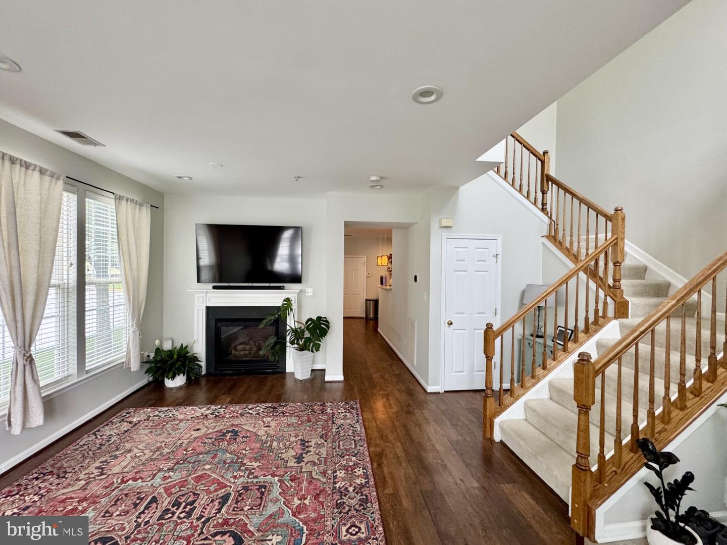 43048 ZANDER TER, ASHBURN, Virginia 20147, 3 Bedrooms Bedrooms, ,2 BathroomsBathrooms,Residential,For sale,43048 ZANDER TER,VALO2098978 MLS # VALO2098978