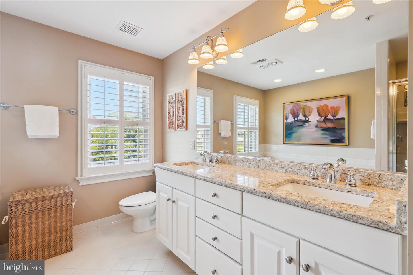 318 N FAIRFAX ST, ALEXANDRIA, Virginia 22314, 3 Bedrooms Bedrooms, ,3 BathroomsBathrooms,Residential,For sale,318 N FAIRFAX ST,VAAX2046236 MLS # VAAX2046236
