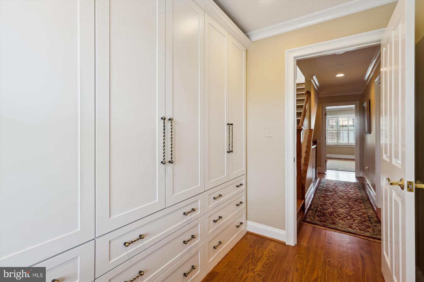 318 N FAIRFAX ST, ALEXANDRIA, Virginia 22314, 3 Bedrooms Bedrooms, ,3 BathroomsBathrooms,Residential,For sale,318 N FAIRFAX ST,VAAX2046236 MLS # VAAX2046236