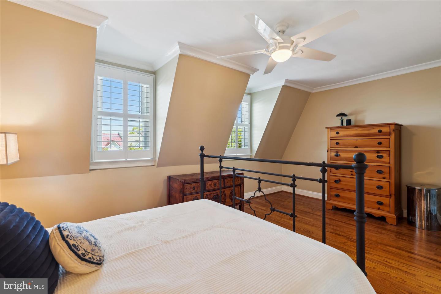 318 N FAIRFAX ST, ALEXANDRIA, Virginia 22314, 3 Bedrooms Bedrooms, ,3 BathroomsBathrooms,Residential,For sale,318 N FAIRFAX ST,VAAX2046236 MLS # VAAX2046236