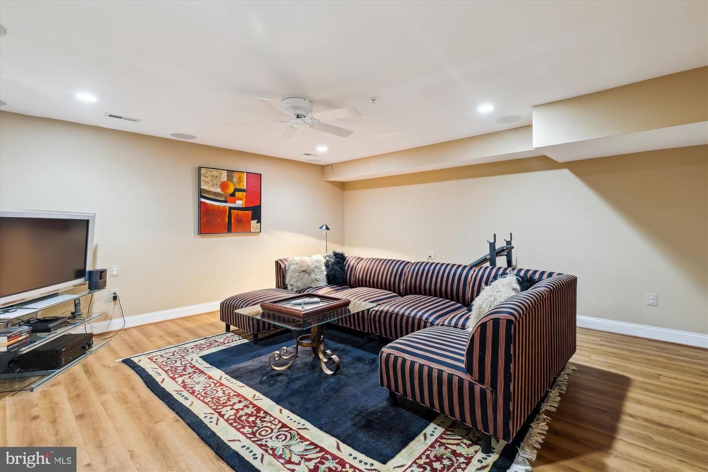 318 N FAIRFAX ST, ALEXANDRIA, Virginia 22314, 3 Bedrooms Bedrooms, ,3 BathroomsBathrooms,Residential,For sale,318 N FAIRFAX ST,VAAX2046236 MLS # VAAX2046236