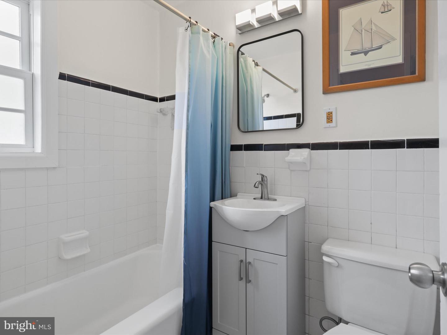 1704 W ABINGDON DR #302, ALEXANDRIA, Virginia 22314, 1 Bedroom Bedrooms, ,1 BathroomBathrooms,Residential,For sale,1704 W ABINGDON DR #302,VAAX2046238 MLS # VAAX2046238