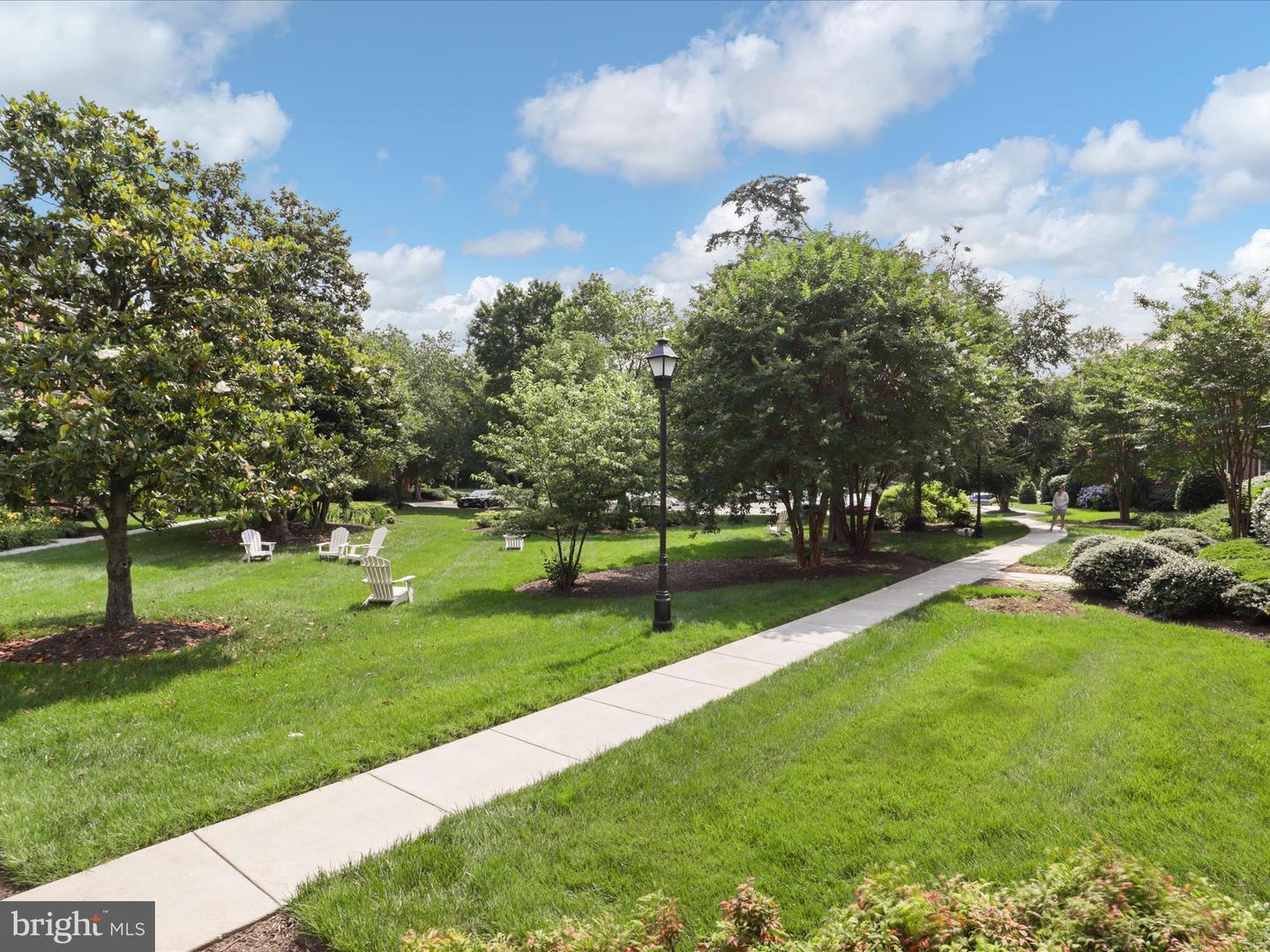 1704 W ABINGDON DR #302, ALEXANDRIA, Virginia 22314, 1 Bedroom Bedrooms, ,1 BathroomBathrooms,Residential,For sale,1704 W ABINGDON DR #302,VAAX2046238 MLS # VAAX2046238