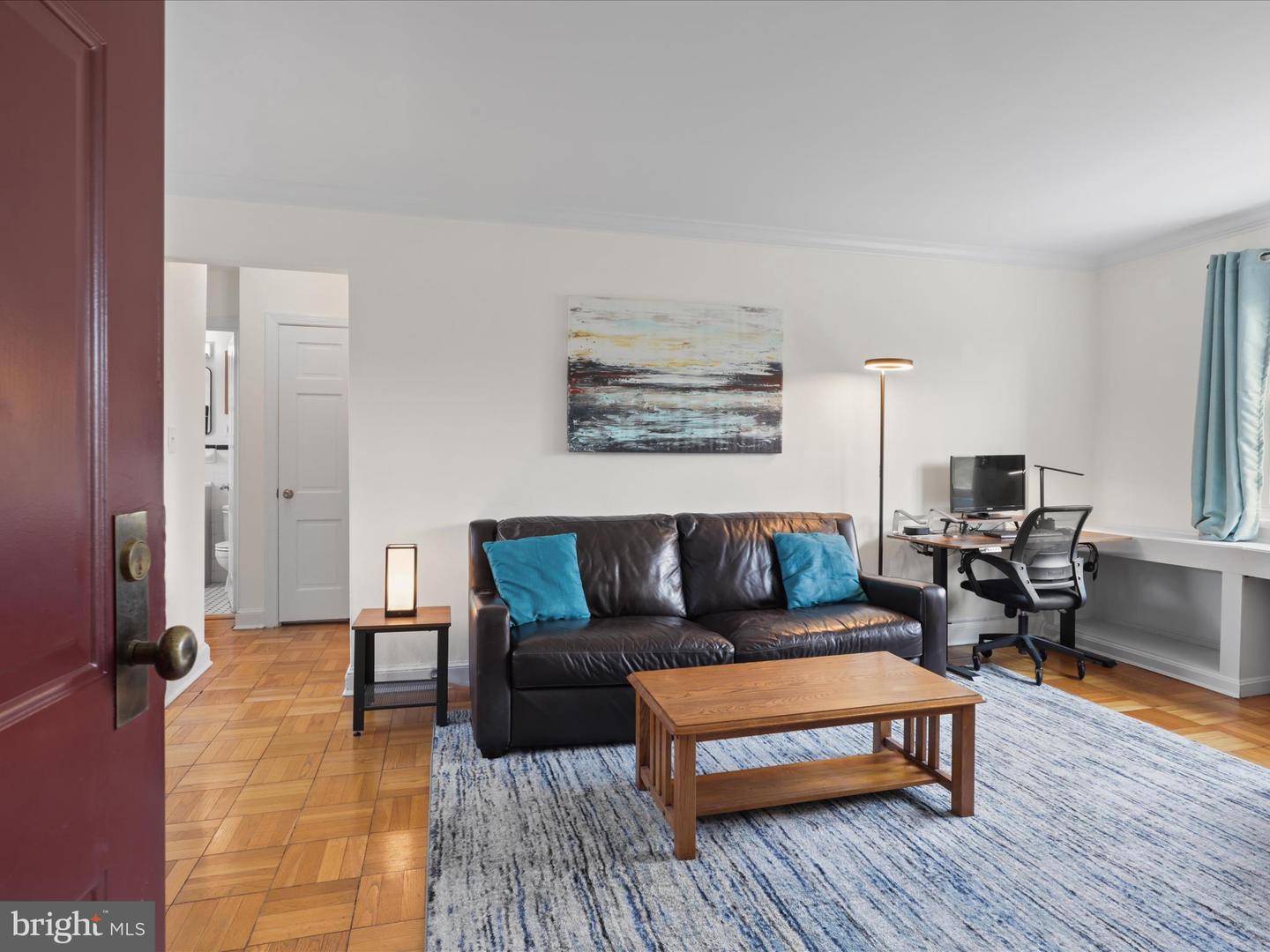1704 W ABINGDON DR #302, ALEXANDRIA, Virginia 22314, 1 Bedroom Bedrooms, ,1 BathroomBathrooms,Residential,For sale,1704 W ABINGDON DR #302,VAAX2046238 MLS # VAAX2046238