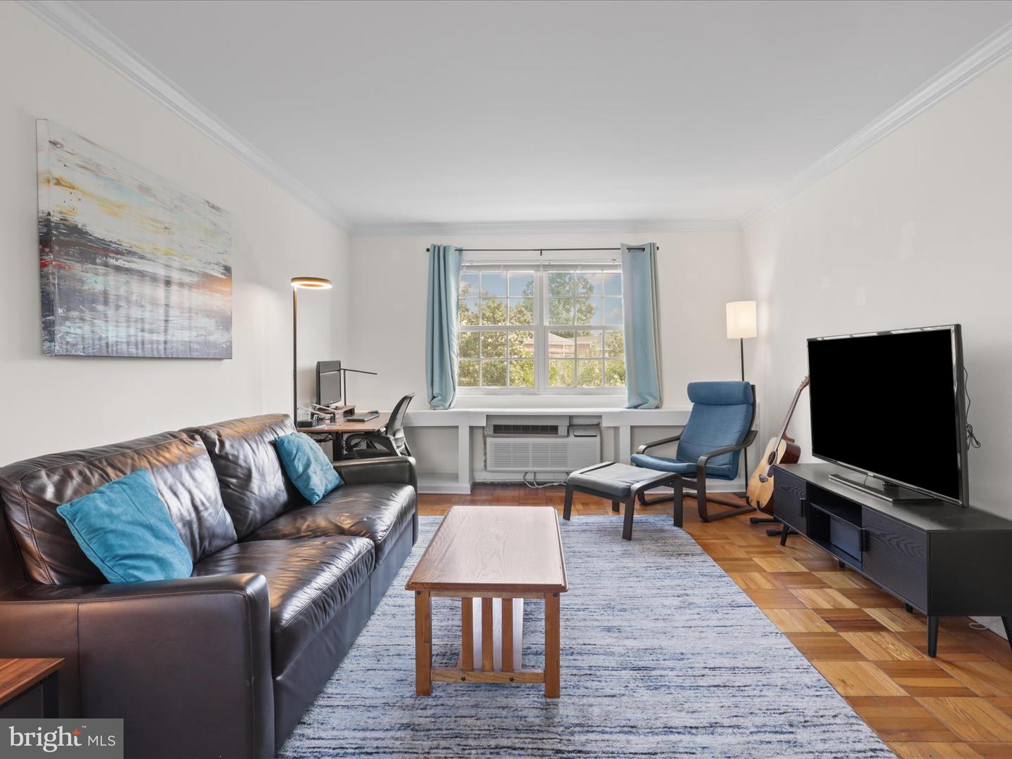 1704 W ABINGDON DR #302, ALEXANDRIA, Virginia 22314, 1 Bedroom Bedrooms, ,1 BathroomBathrooms,Residential,For sale,1704 W ABINGDON DR #302,VAAX2046238 MLS # VAAX2046238