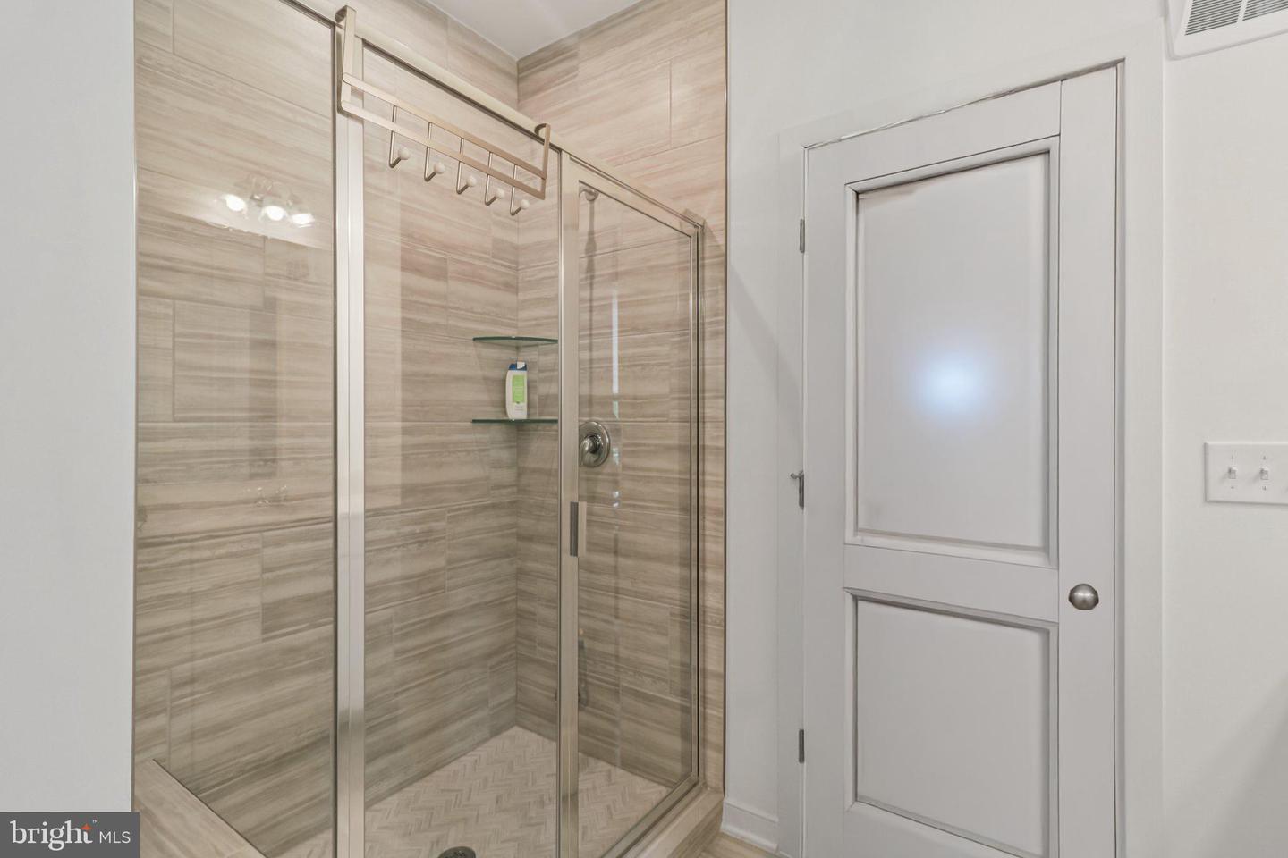 45922 SWALLOW TER, STERLING, Virginia 20165, 3 Bedrooms Bedrooms, ,2 BathroomsBathrooms,Residential,For sale,45922 SWALLOW TER,VALO2098992 MLS # VALO2098992