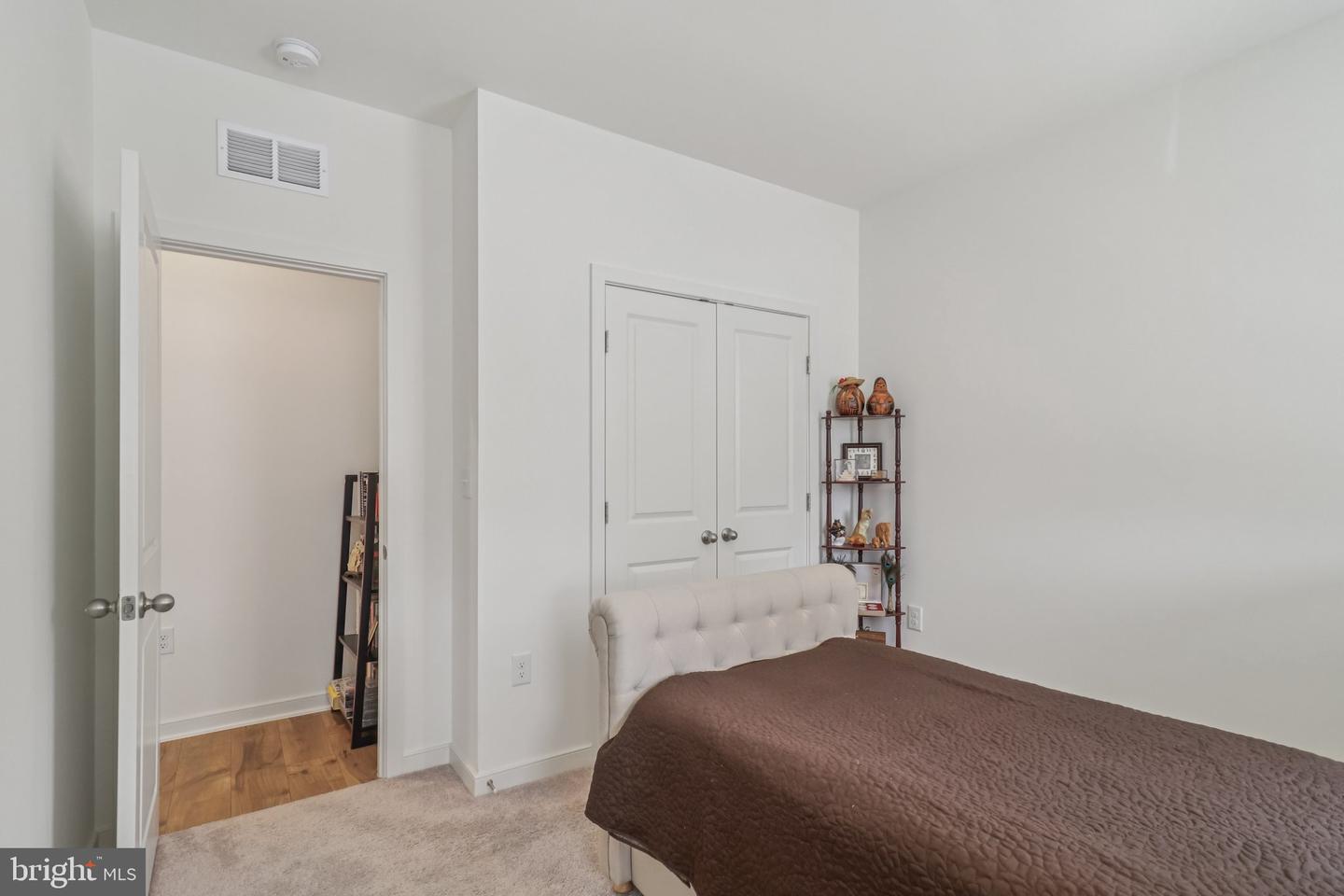 45922 SWALLOW TER, STERLING, Virginia 20165, 3 Bedrooms Bedrooms, ,2 BathroomsBathrooms,Residential,For sale,45922 SWALLOW TER,VALO2098992 MLS # VALO2098992