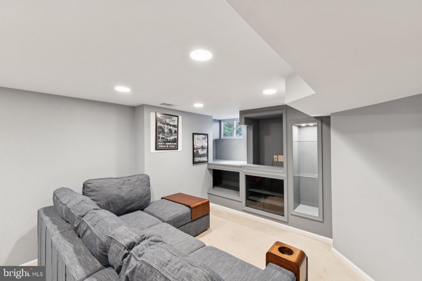 2907 SUMMERFIELD RD, FALLS CHURCH, Virginia 22042, 4 Bedrooms Bedrooms, ,3 BathroomsBathrooms,Residential,For sale,2907 SUMMERFIELD RD,VAFX2246122 MLS # VAFX2246122