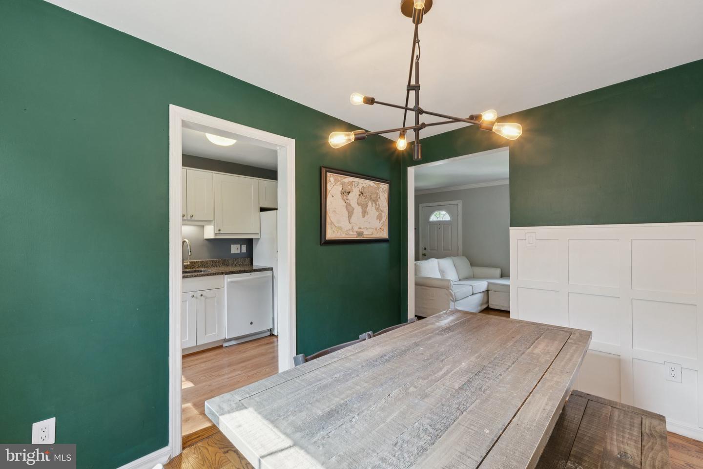 2907 SUMMERFIELD RD, FALLS CHURCH, Virginia 22042, 4 Bedrooms Bedrooms, ,3 BathroomsBathrooms,Residential,For sale,2907 SUMMERFIELD RD,VAFX2246122 MLS # VAFX2246122