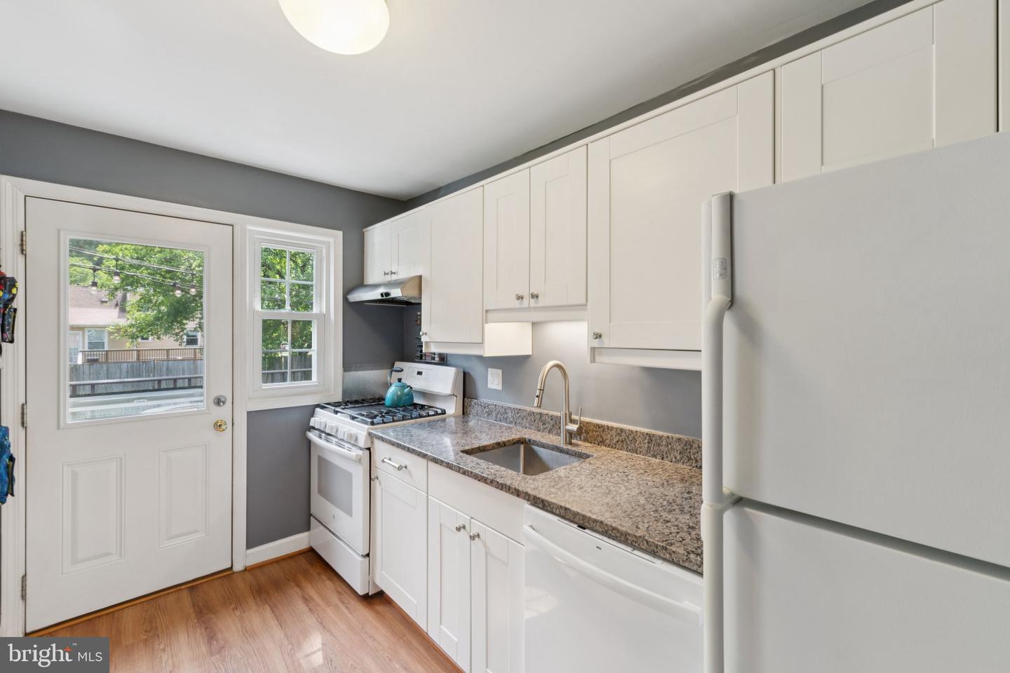2907 SUMMERFIELD RD, FALLS CHURCH, Virginia 22042, 4 Bedrooms Bedrooms, ,3 BathroomsBathrooms,Residential,For sale,2907 SUMMERFIELD RD,VAFX2246122 MLS # VAFX2246122
