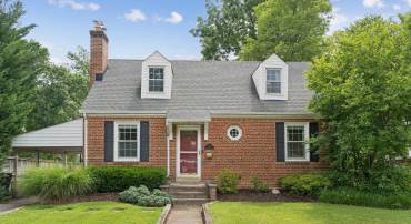 2907 SUMMERFIELD RD, FALLS CHURCH, Virginia 22042, 4 Bedrooms Bedrooms, ,3 BathroomsBathrooms,Residential,For sale,2907 SUMMERFIELD RD,VAFX2246122 MLS # VAFX2246122