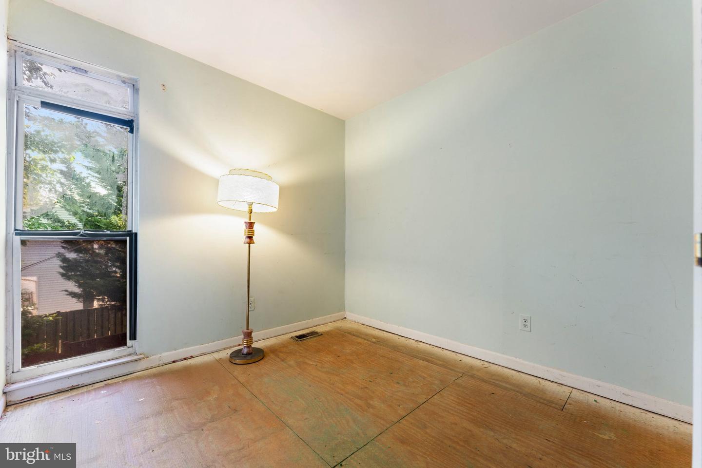 7266 HILLARY ST, ALEXANDRIA, Virginia 22315, 4 Bedrooms Bedrooms, ,2 BathroomsBathrooms,Residential,For sale,7266 HILLARY ST,VAFX2246128 MLS # VAFX2246128