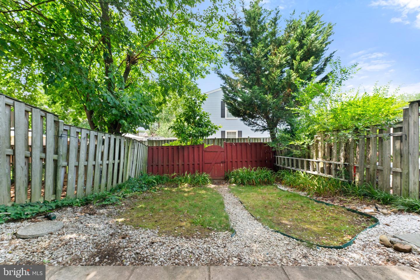 7266 HILLARY ST, ALEXANDRIA, Virginia 22315, 4 Bedrooms Bedrooms, ,2 BathroomsBathrooms,Residential,For sale,7266 HILLARY ST,VAFX2246128 MLS # VAFX2246128