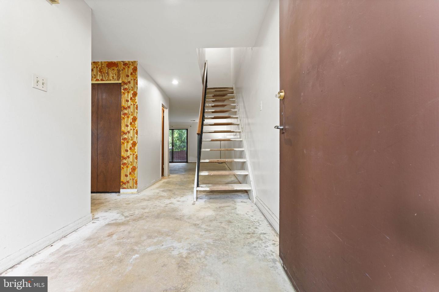 7266 HILLARY ST, ALEXANDRIA, Virginia 22315, 4 Bedrooms Bedrooms, ,2 BathroomsBathrooms,Residential,For sale,7266 HILLARY ST,VAFX2246128 MLS # VAFX2246128