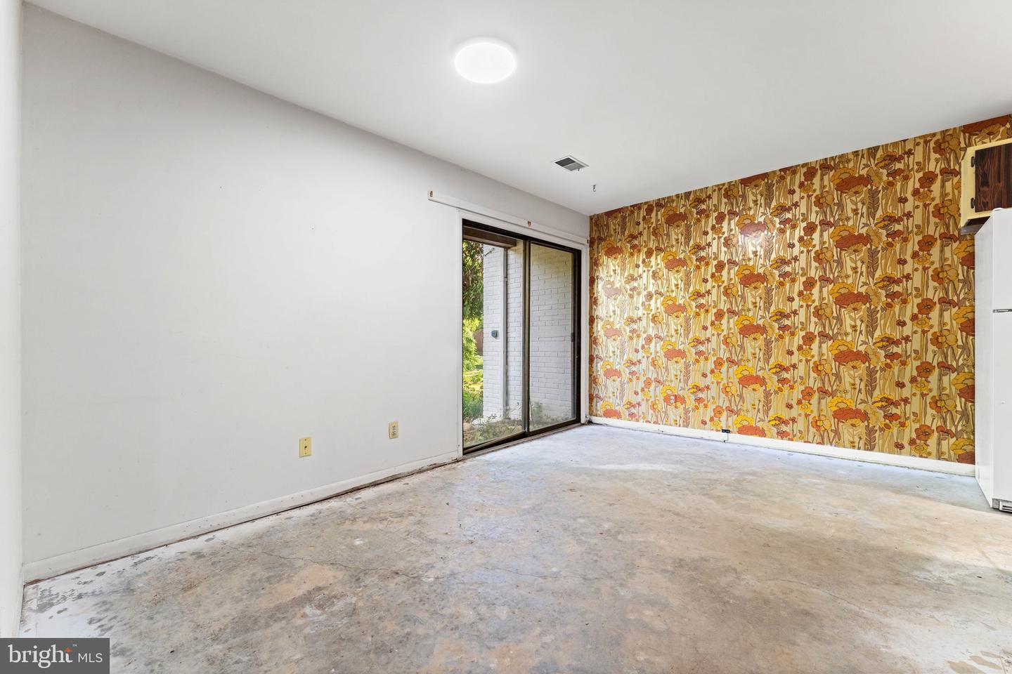 7266 HILLARY ST, ALEXANDRIA, Virginia 22315, 4 Bedrooms Bedrooms, ,2 BathroomsBathrooms,Residential,For sale,7266 HILLARY ST,VAFX2246128 MLS # VAFX2246128
