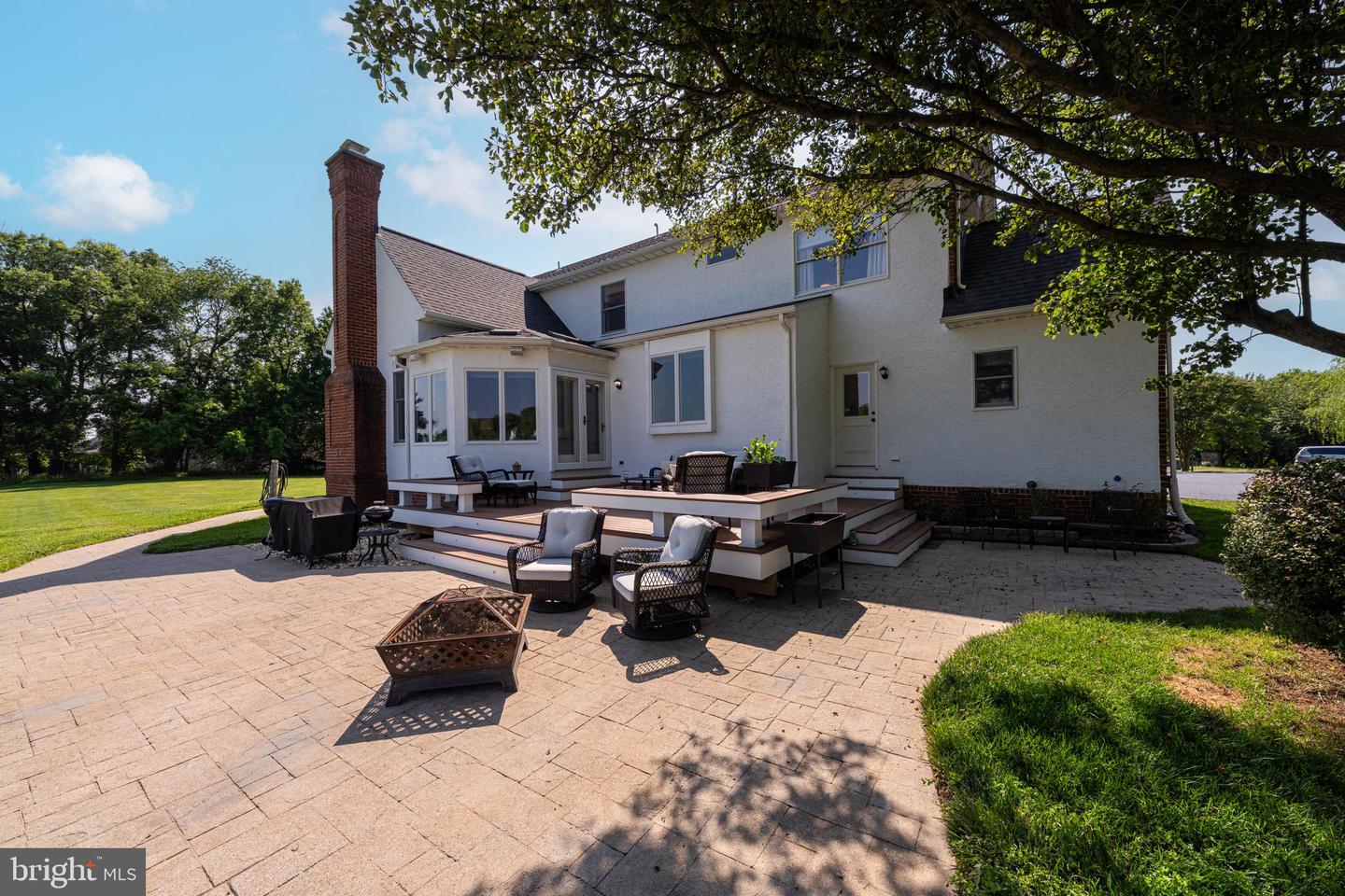 15220 HIGHVIEW CT, WATERFORD, Virginia 20197, 4 Bedrooms Bedrooms, 25 Rooms Rooms,4 BathroomsBathrooms,Residential,For sale,15220 HIGHVIEW CT,VALO2099022 MLS # VALO2099022