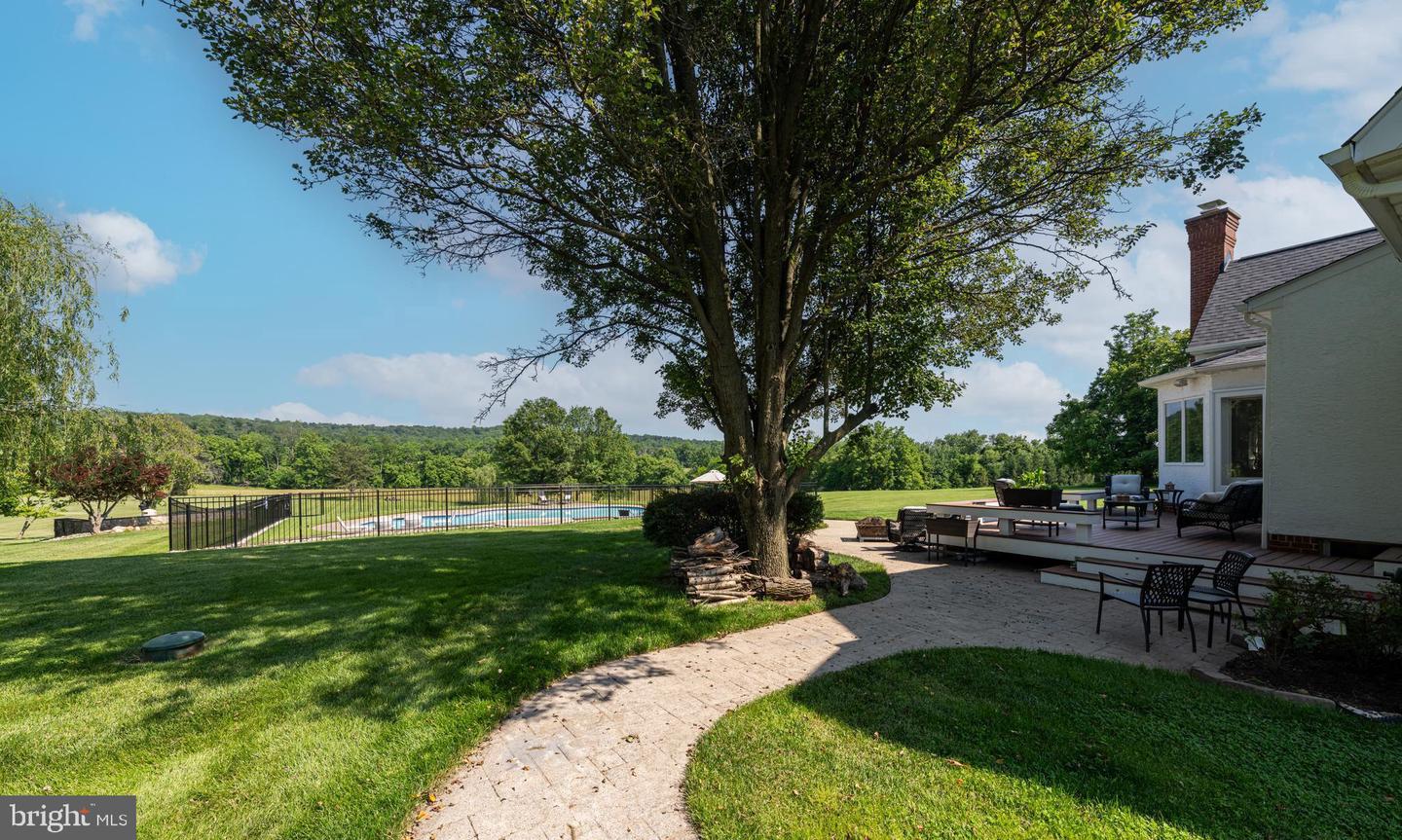 15220 HIGHVIEW CT, WATERFORD, Virginia 20197, 4 Bedrooms Bedrooms, 25 Rooms Rooms,4 BathroomsBathrooms,Residential,For sale,15220 HIGHVIEW CT,VALO2099022 MLS # VALO2099022