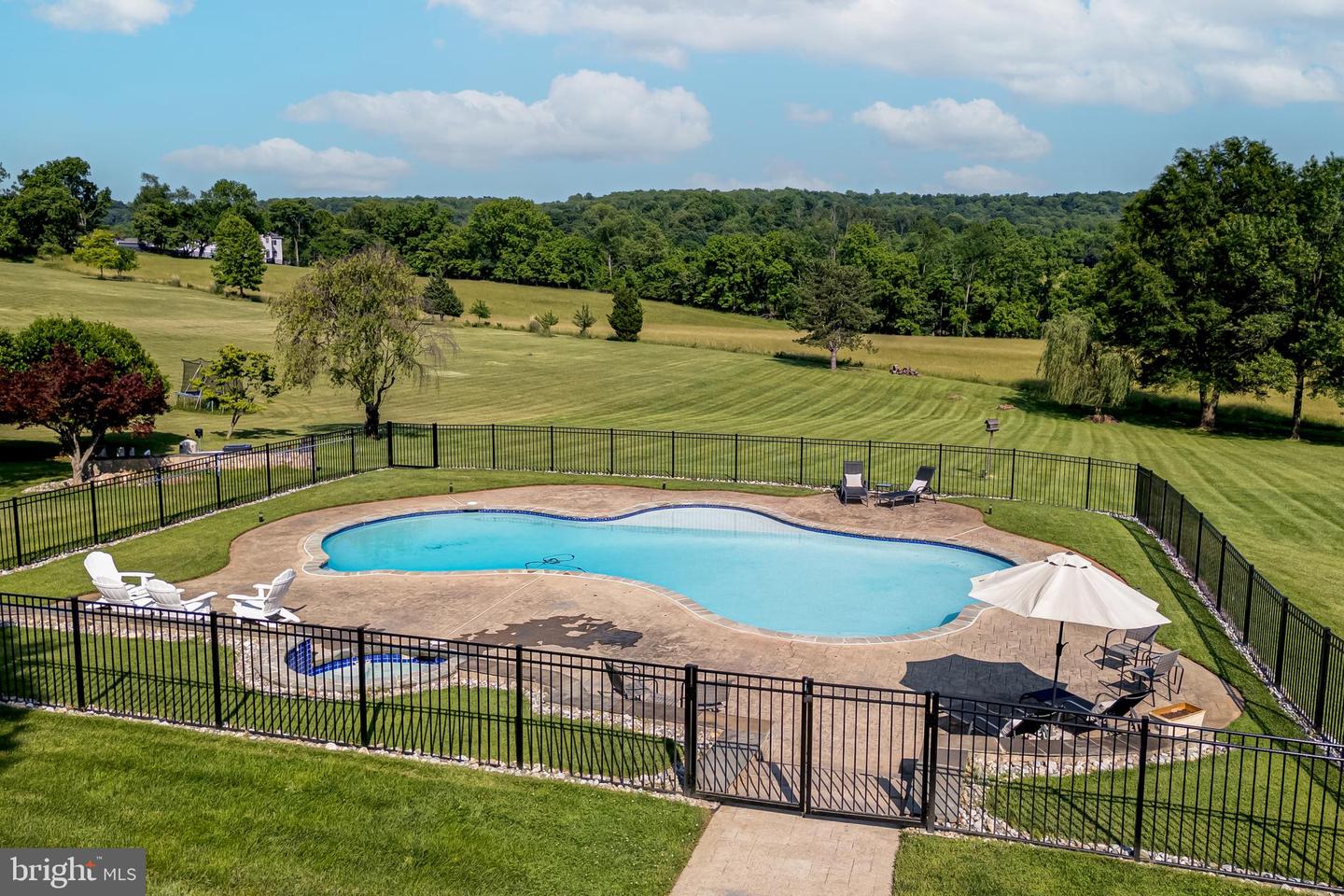 15220 HIGHVIEW CT, WATERFORD, Virginia 20197, 4 Bedrooms Bedrooms, 25 Rooms Rooms,4 BathroomsBathrooms,Residential,For sale,15220 HIGHVIEW CT,VALO2099022 MLS # VALO2099022