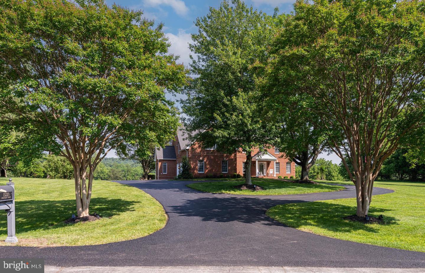15220 HIGHVIEW CT, WATERFORD, Virginia 20197, 4 Bedrooms Bedrooms, 25 Rooms Rooms,4 BathroomsBathrooms,Residential,For sale,15220 HIGHVIEW CT,VALO2099022 MLS # VALO2099022