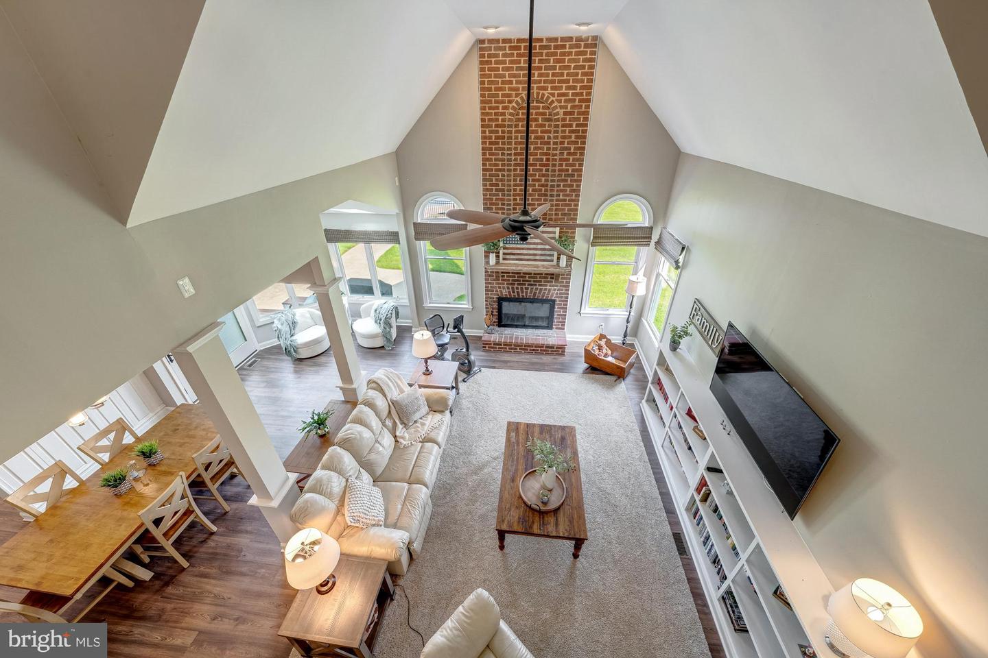 15220 HIGHVIEW CT, WATERFORD, Virginia 20197, 4 Bedrooms Bedrooms, 25 Rooms Rooms,4 BathroomsBathrooms,Residential,For sale,15220 HIGHVIEW CT,VALO2099022 MLS # VALO2099022