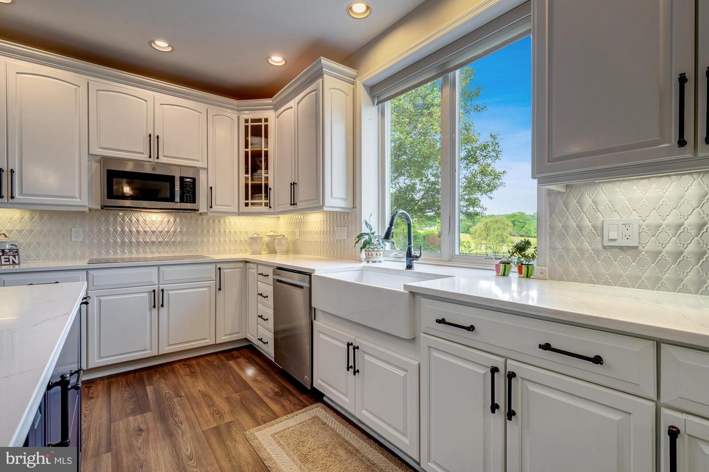 15220 HIGHVIEW CT, WATERFORD, Virginia 20197, 4 Bedrooms Bedrooms, 25 Rooms Rooms,4 BathroomsBathrooms,Residential,For sale,15220 HIGHVIEW CT,VALO2099022 MLS # VALO2099022