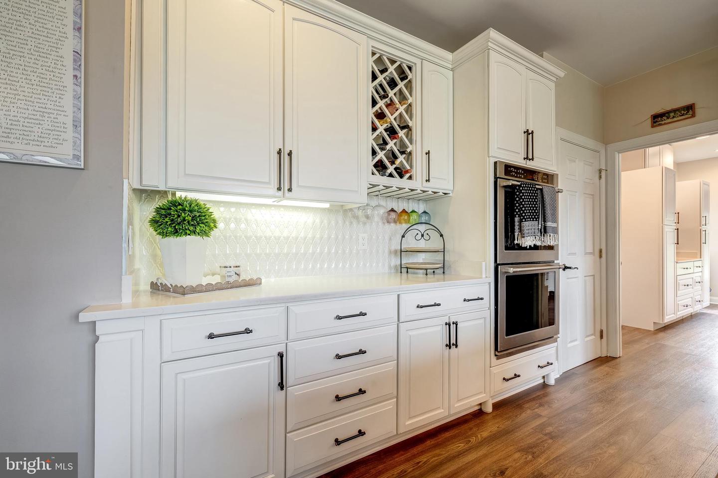 15220 HIGHVIEW CT, WATERFORD, Virginia 20197, 4 Bedrooms Bedrooms, 25 Rooms Rooms,4 BathroomsBathrooms,Residential,For sale,15220 HIGHVIEW CT,VALO2099022 MLS # VALO2099022