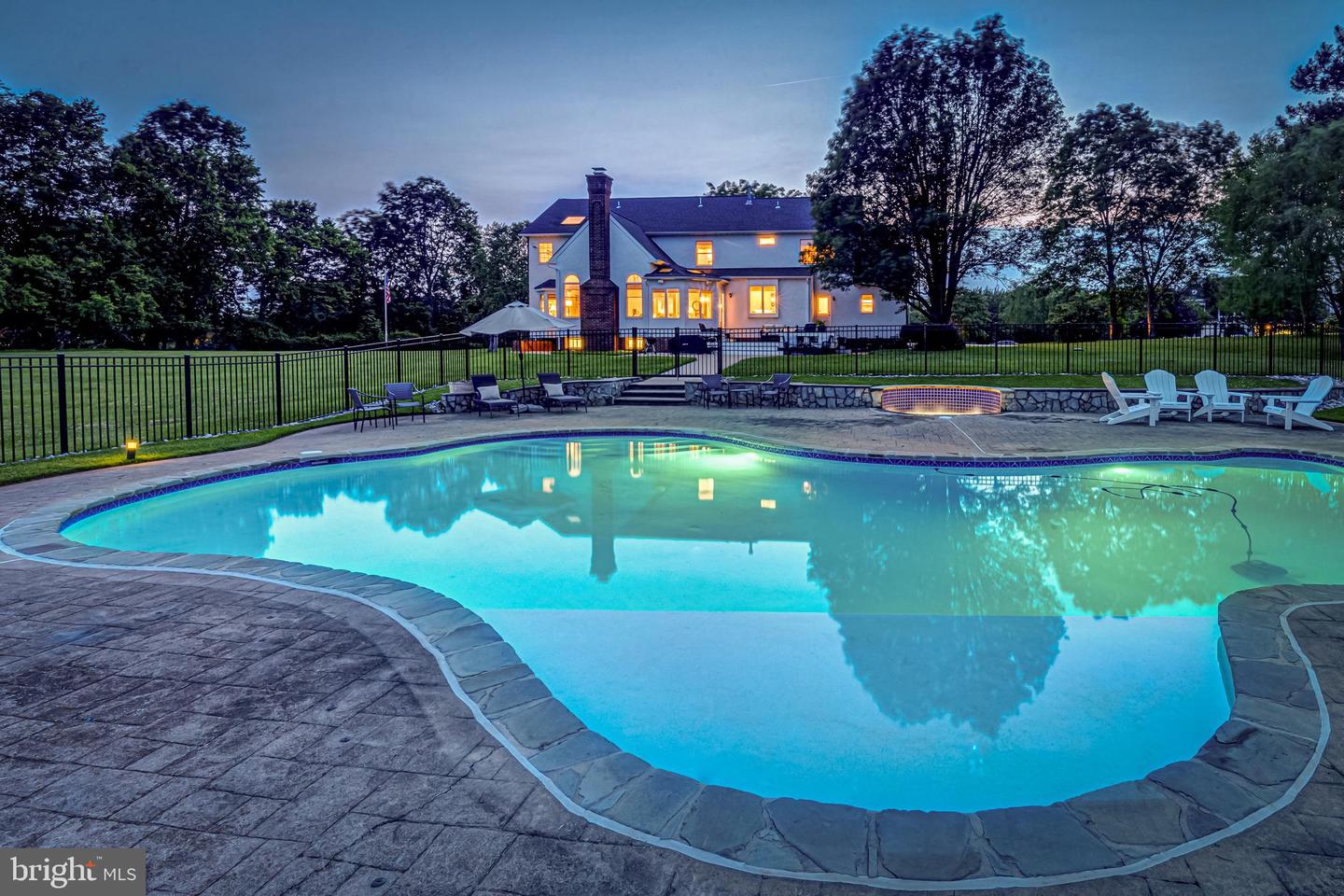 15220 HIGHVIEW CT, WATERFORD, Virginia 20197, 4 Bedrooms Bedrooms, 25 Rooms Rooms,4 BathroomsBathrooms,Residential,For sale,15220 HIGHVIEW CT,VALO2099022 MLS # VALO2099022