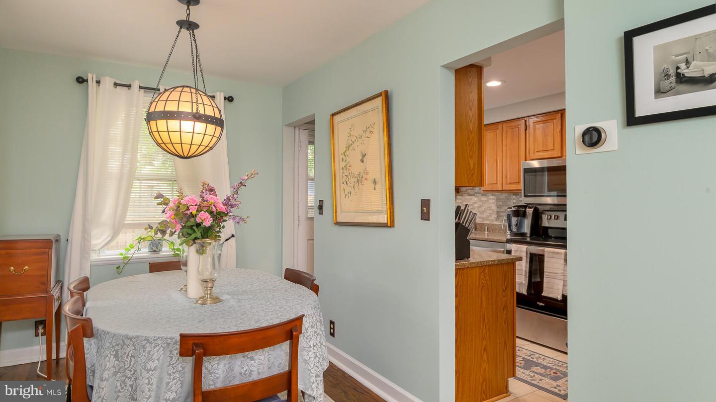 4421 36TH ST S, ARLINGTON, Virginia 22206, 2 Bedrooms Bedrooms, ,2 BathroomsBathrooms,Residential,For sale,4421 36TH ST S,VAAR2058890 MLS # VAAR2058890