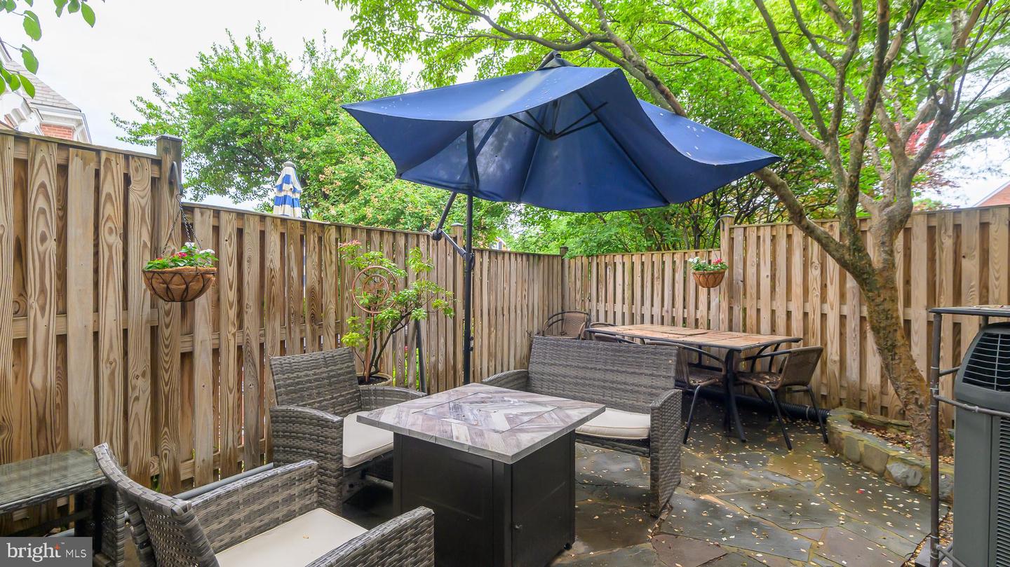 4421 36TH ST S, ARLINGTON, Virginia 22206, 2 Bedrooms Bedrooms, ,2 BathroomsBathrooms,Residential,For sale,4421 36TH ST S,VAAR2058890 MLS # VAAR2058890