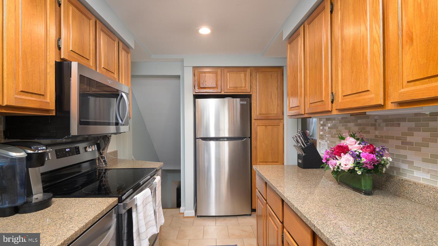 4421 36TH ST S, ARLINGTON, Virginia 22206, 2 Bedrooms Bedrooms, ,2 BathroomsBathrooms,Residential,For sale,4421 36TH ST S,VAAR2058890 MLS # VAAR2058890