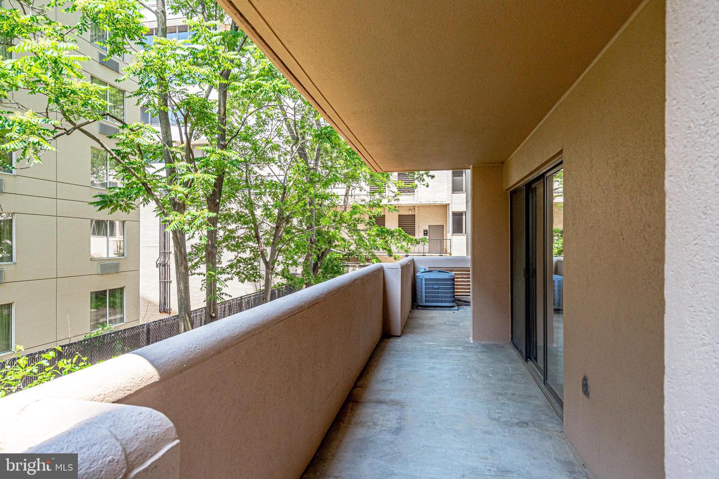 1301 N COURTHOUSE RD #611, ARLINGTON, Virginia 22201, 1 Bedroom Bedrooms, ,1 BathroomBathrooms,Residential,For sale,1301 N COURTHOUSE RD #611,VAAR2058896 MLS # VAAR2058896