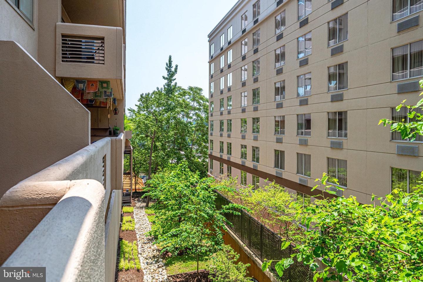 1301 N COURTHOUSE RD #611, ARLINGTON, Virginia 22201, 1 Bedroom Bedrooms, ,1 BathroomBathrooms,Residential,For sale,1301 N COURTHOUSE RD #611,VAAR2058896 MLS # VAAR2058896