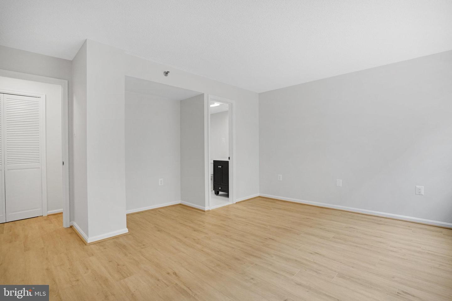 1301 N COURTHOUSE RD #611, ARLINGTON, Virginia 22201, 1 Bedroom Bedrooms, ,1 BathroomBathrooms,Residential,For sale,1301 N COURTHOUSE RD #611,VAAR2058896 MLS # VAAR2058896