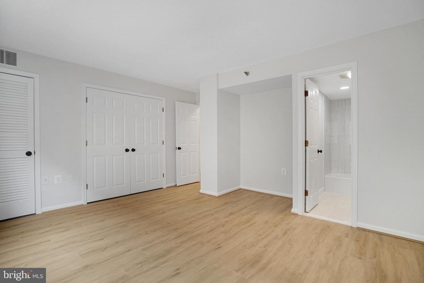 1301 N COURTHOUSE RD #611, ARLINGTON, Virginia 22201, 1 Bedroom Bedrooms, ,1 BathroomBathrooms,Residential,For sale,1301 N COURTHOUSE RD #611,VAAR2058896 MLS # VAAR2058896