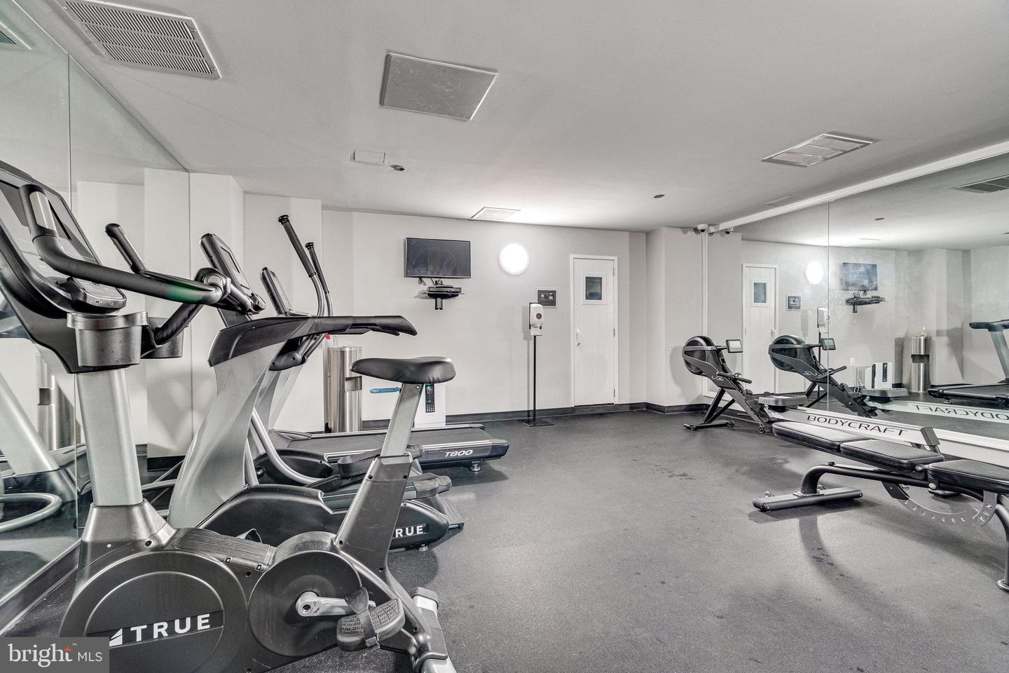 1301 N COURTHOUSE RD #611, ARLINGTON, Virginia 22201, 1 Bedroom Bedrooms, ,1 BathroomBathrooms,Residential,For sale,1301 N COURTHOUSE RD #611,VAAR2058896 MLS # VAAR2058896