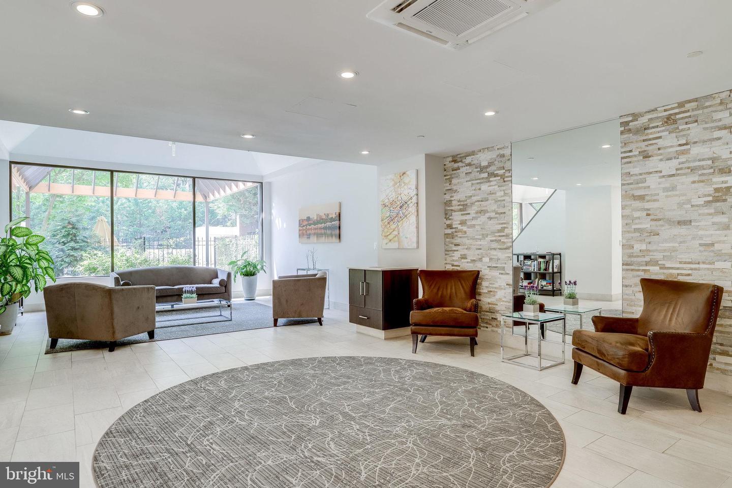 1301 N COURTHOUSE RD #611, ARLINGTON, Virginia 22201, 1 Bedroom Bedrooms, ,1 BathroomBathrooms,Residential,For sale,1301 N COURTHOUSE RD #611,VAAR2058896 MLS # VAAR2058896