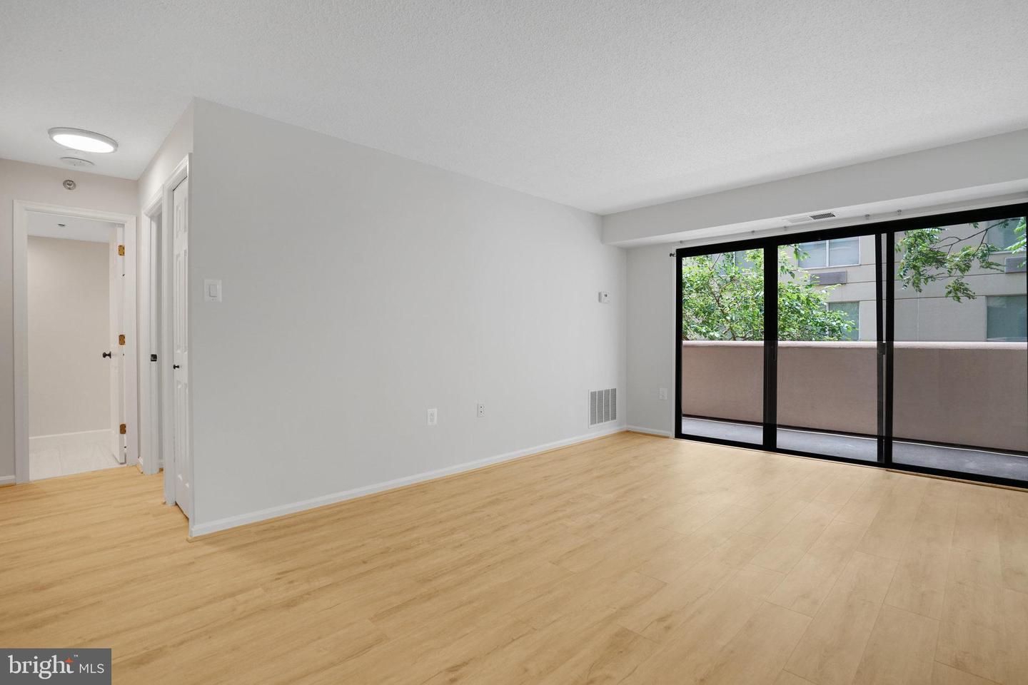 1301 N COURTHOUSE RD #611, ARLINGTON, Virginia 22201, 1 Bedroom Bedrooms, ,1 BathroomBathrooms,Residential,For sale,1301 N COURTHOUSE RD #611,VAAR2058896 MLS # VAAR2058896