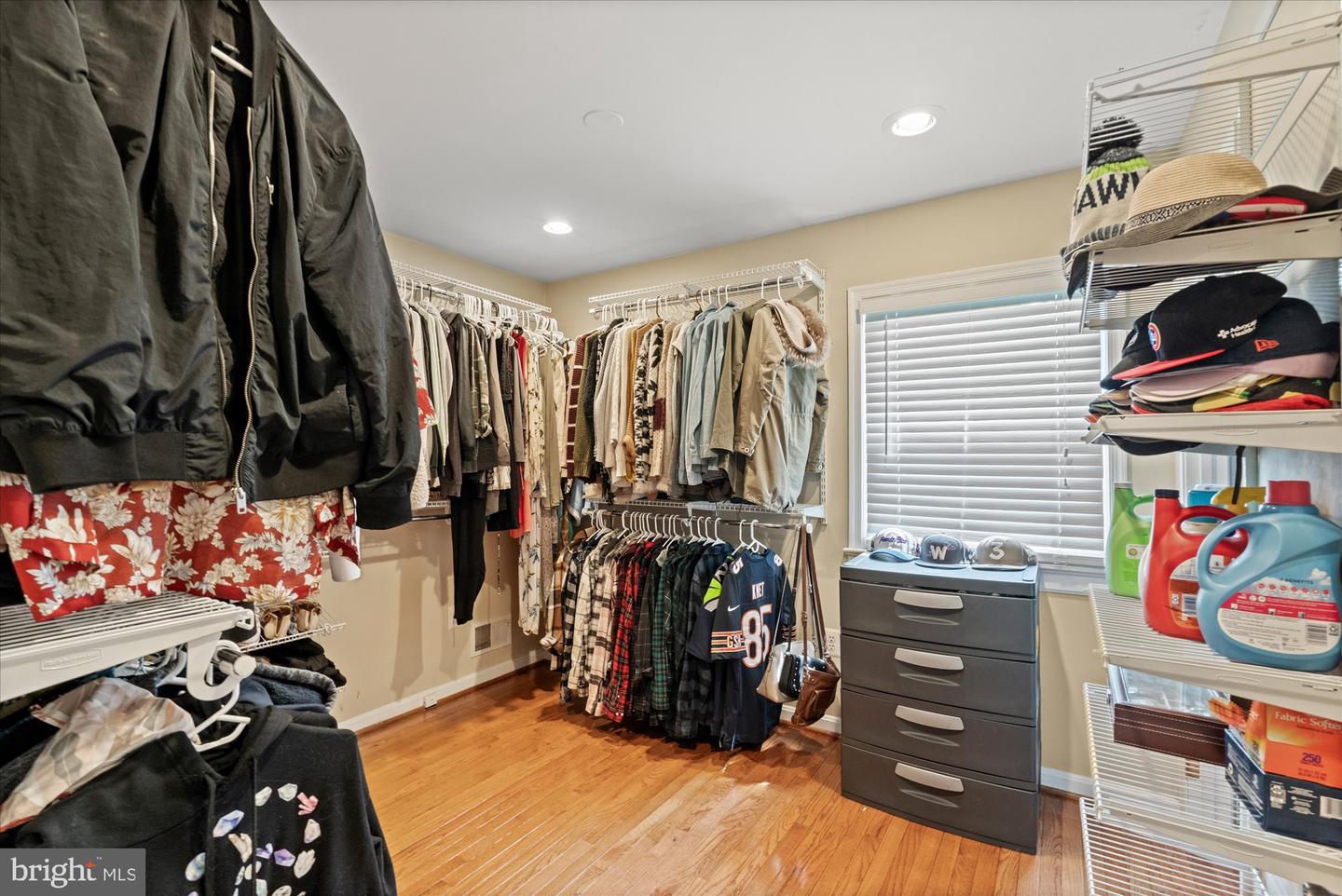 4802 EUBANK ST, ALEXANDRIA, Virginia 22309, 4 Bedrooms Bedrooms, ,3 BathroomsBathrooms,Residential,For sale,4802 EUBANK ST,VAFX2246224 MLS # VAFX2246224