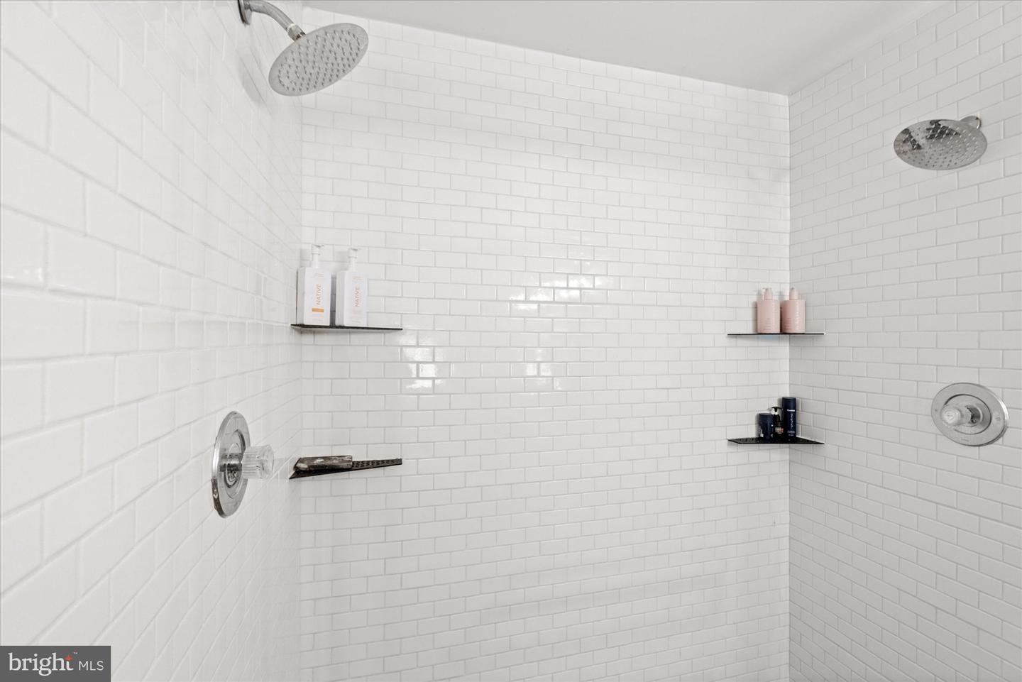 4802 EUBANK ST, ALEXANDRIA, Virginia 22309, 4 Bedrooms Bedrooms, ,3 BathroomsBathrooms,Residential,For sale,4802 EUBANK ST,VAFX2246224 MLS # VAFX2246224