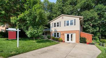 5267 PUMPHREY DR, FAIRFAX, Virginia 22032, 4 Bedrooms Bedrooms, ,3 BathroomsBathrooms,Residential,For sale,5267 PUMPHREY DR,VAFX2245988 MLS # VAFX2245988