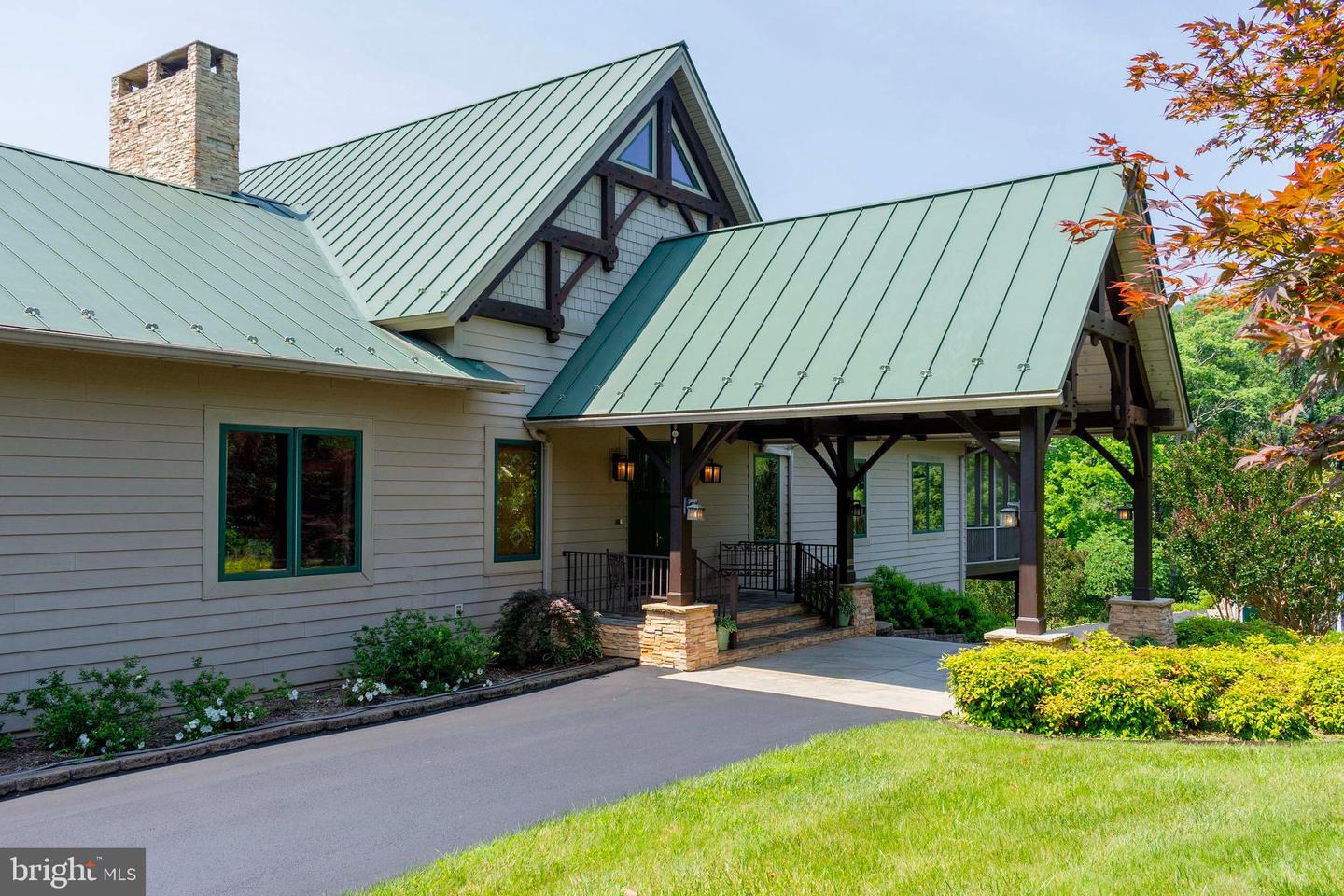 392 POCOSAN MOUNTAIN, STANARDSVILLE, Virginia 22973, 3 Bedrooms Bedrooms, 11 Rooms Rooms,4 BathroomsBathrooms,Residential,For sale,392 POCOSAN MOUNTAIN,VAGR2000726 MLS # VAGR2000726