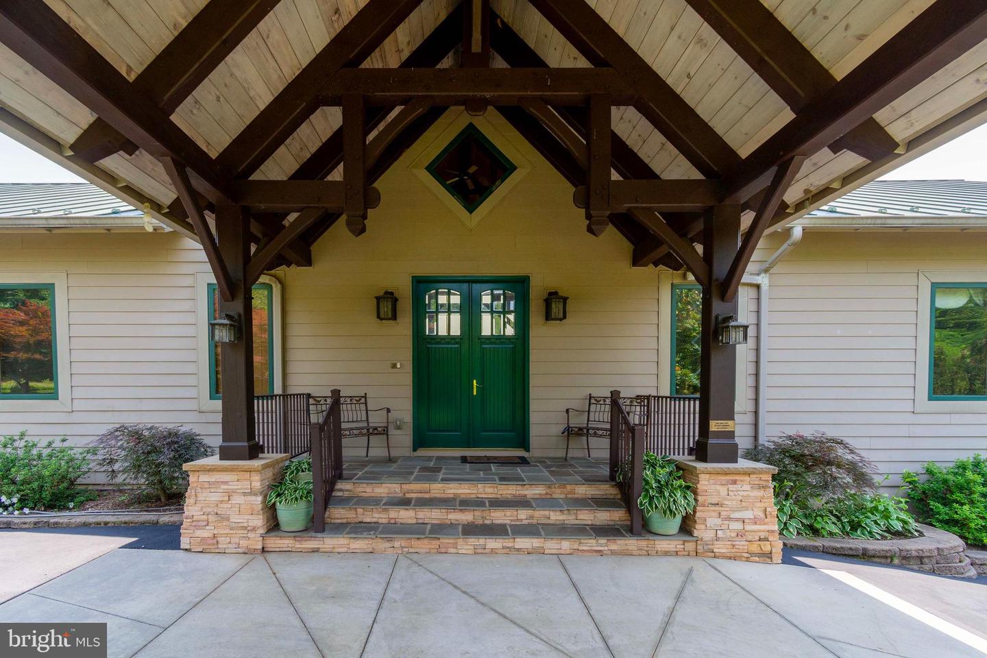 392 POCOSAN MOUNTAIN, STANARDSVILLE, Virginia 22973, 3 Bedrooms Bedrooms, 11 Rooms Rooms,4 BathroomsBathrooms,Residential,For sale,392 POCOSAN MOUNTAIN,VAGR2000726 MLS # VAGR2000726